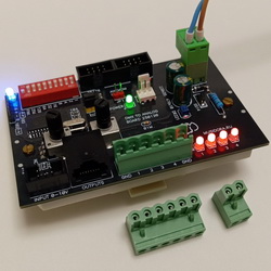 ��������������� DMX512 � ���������� ������ (4 ���.) ��� ������ � ���������� FONTANPLAY